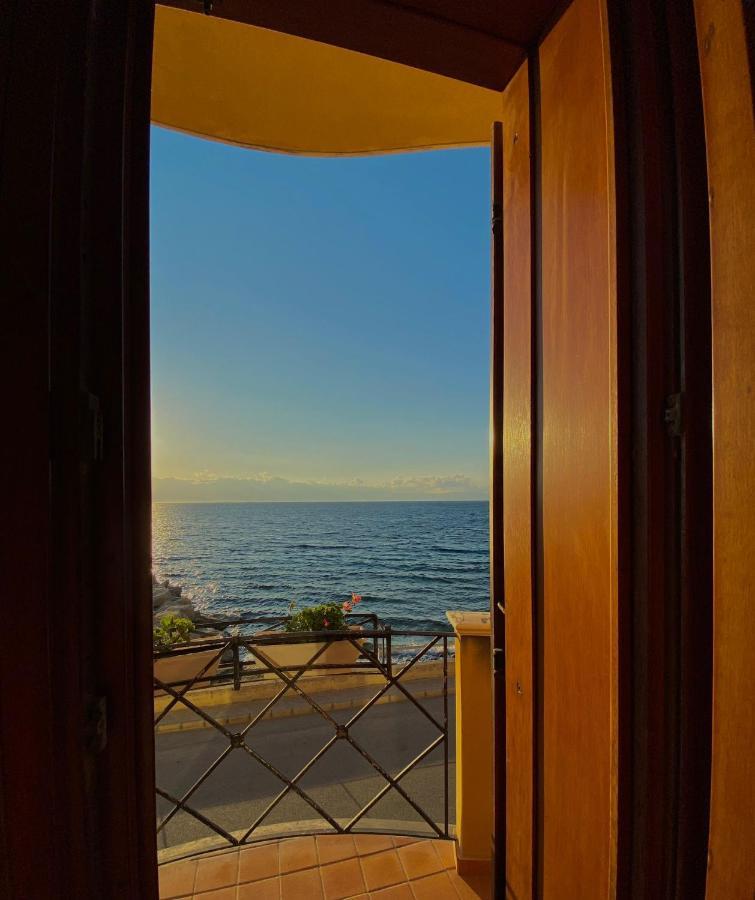 רג'יו די קאלאבריה Hotel La Lampara מראה חיצוני תמונה
