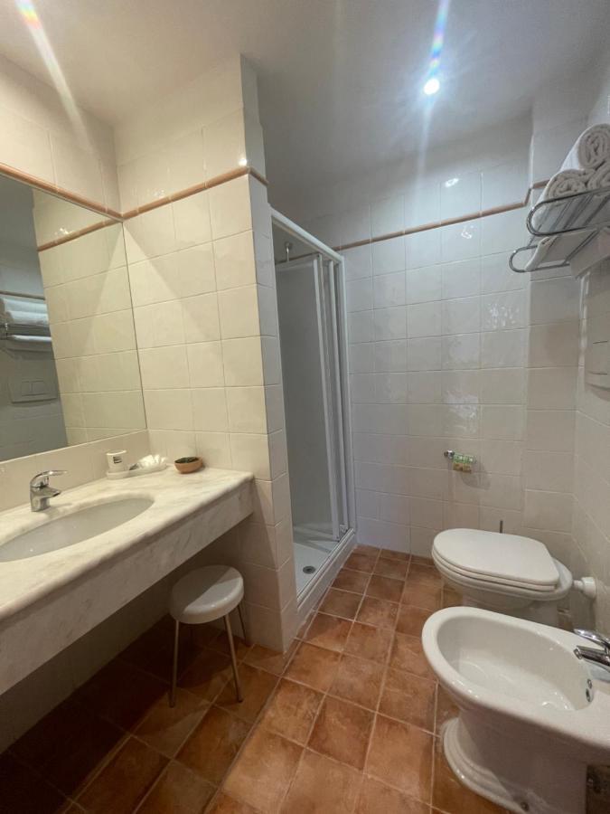 רג'יו די קאלאבריה Hotel La Lampara מראה חיצוני תמונה