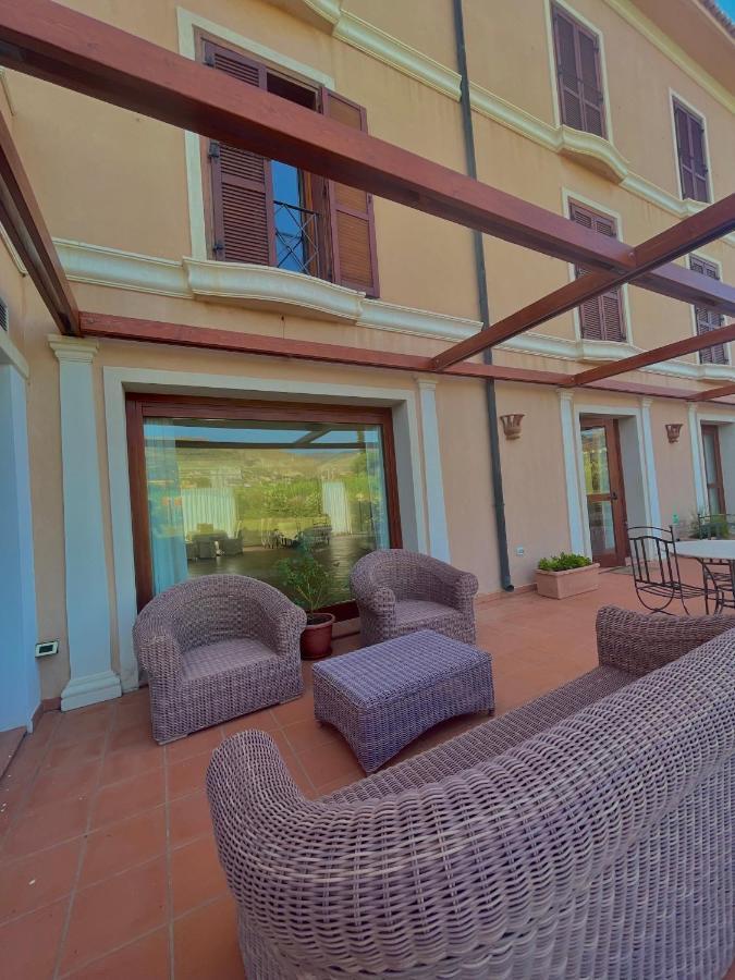רג'יו די קאלאבריה Hotel La Lampara מראה חיצוני תמונה
